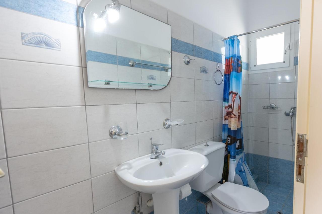 Alicia Studios Farsa Экстерьер фото